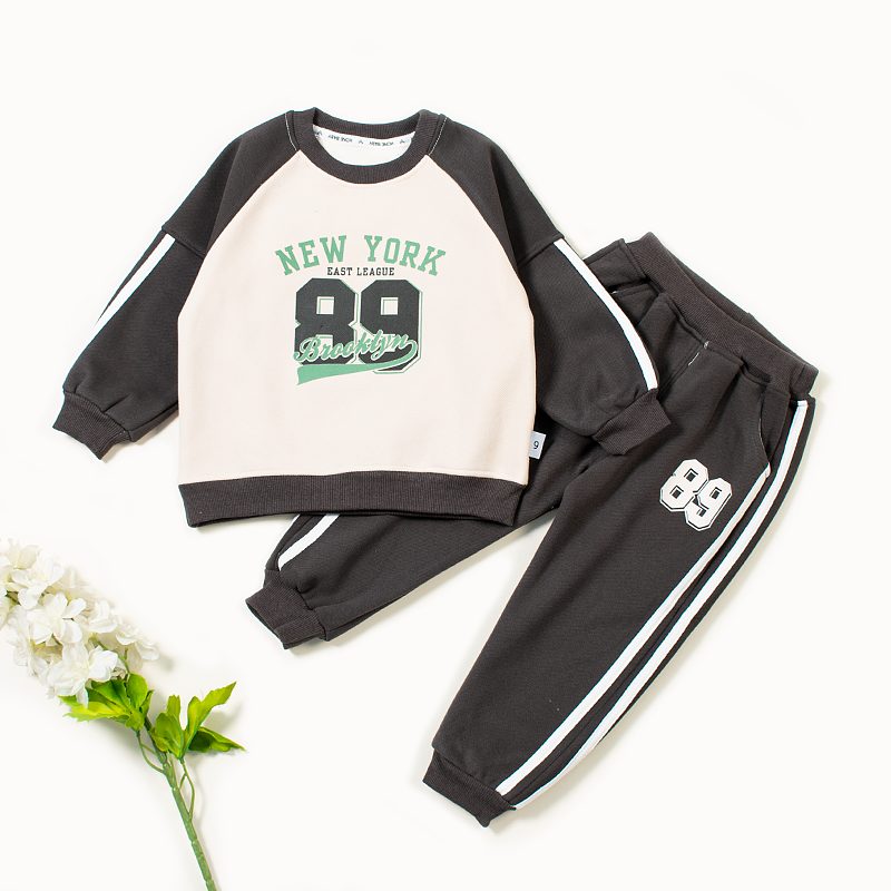 2-Piece Baby Boy New York Print Full Sleeve Fleece Lined Sweatshirt and Pants Sets - Grey